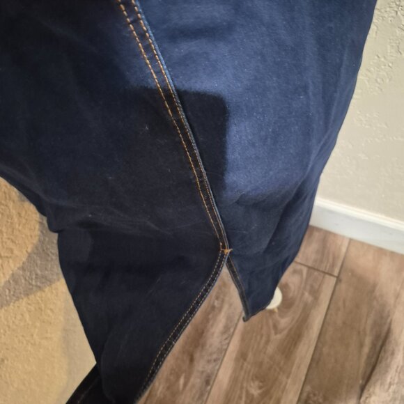 NWT Stretchy Denim Skirt - Picture 4 of 4